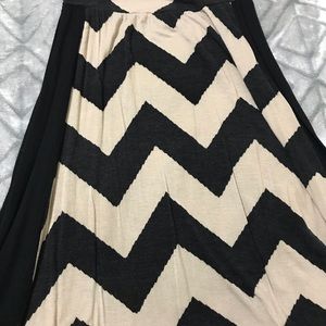 Floor lenght skirt